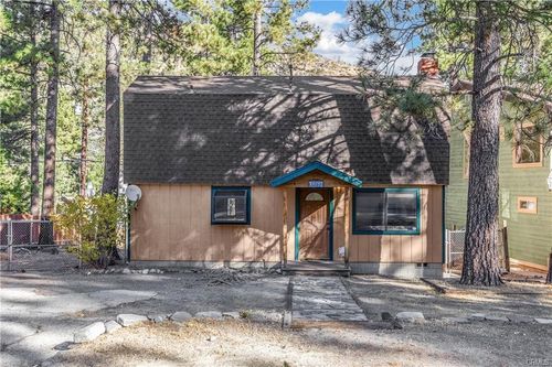 5768 Heath Creek Dr, Wrightwood, CA, 92397 | Card Image