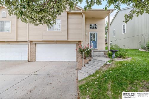15128 Camden Ave, Omaha, NE, 68116-8408 | Card Image