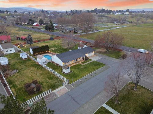 192205 E 247 Pr Se, Kennewick, WA, 99337-6338 | Card Image