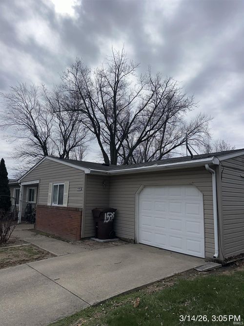 1535 Forbes Ave, Peru, IN, 46970-8703 | Card Image