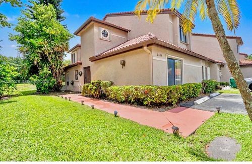 3539 Inverrary Blvd W, Lauderhill, FL, 33319-7114 | Card Image