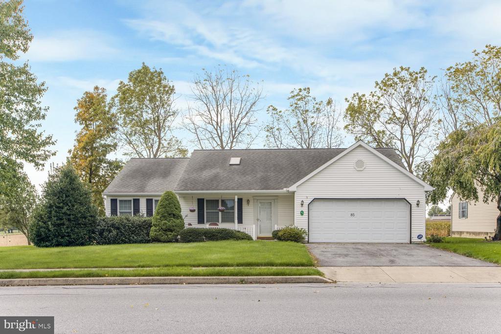 Arbor Dr, Myerstown, PA 17067
