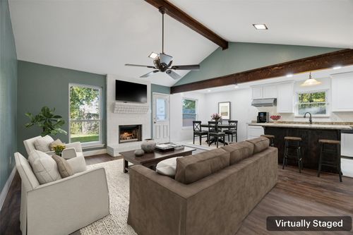 6805 Eagle Rock Dr, Fort Worth, TX, 76133-6440 | Card Image