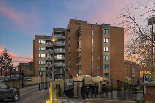 508-103 Gorge Rd E, Victoria, BC, V9A6Z2 | Card Image