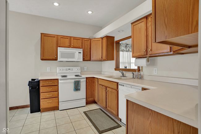 793 Shepherds Way, Condo with 2 bedrooms, 2 bathrooms and null parking in Greenwood IN | Image 18