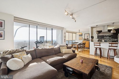 2811-224 W Rittenhouse Square, PHILADELPHIA, PA, 19103 | Card Image