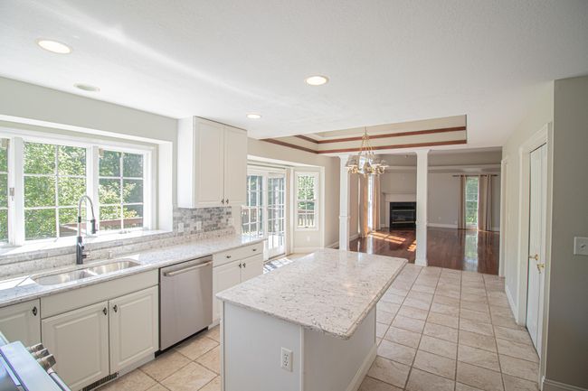 Kitchen | Image 4