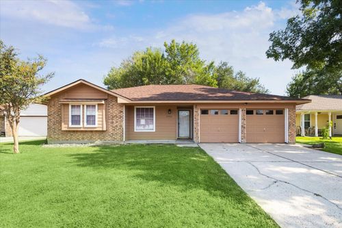 5915 Ray Dr, Pasadena, TX, 77505-3221 | Card Image