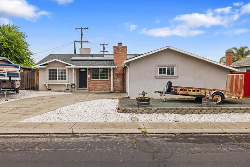 224 El Capitan Avenue, Manteca, CA, 95337 | Card Image