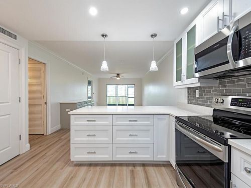 apt-106-17 High Point Cir, NAPLES, FL, 34103-8320 | Card Image