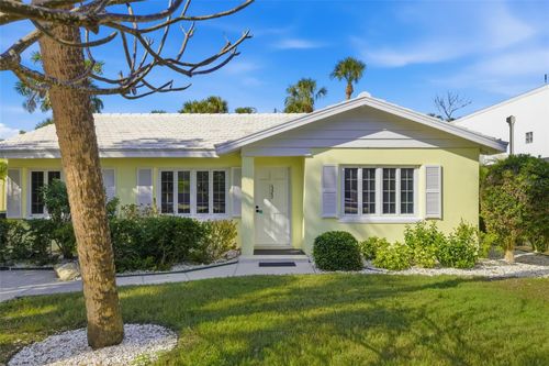 323 Madison Dr, SARASOTA, FL, 34236-1327 | Card Image