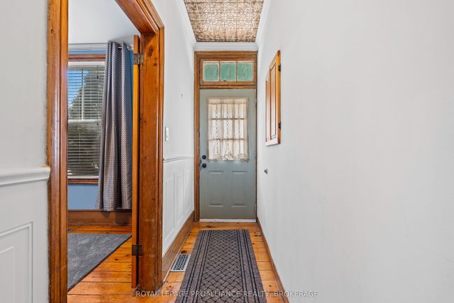 270 Wellington St, House attached with 2 bedrooms, 2 bathrooms and null parking in Kingston ON | Image 4
