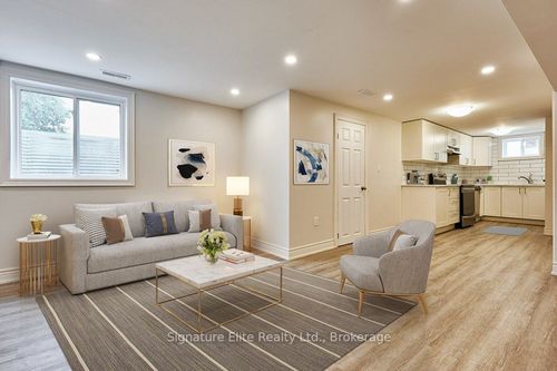 2-15 Athens St, Hamilton, ON, L9C3K8 | Card Image