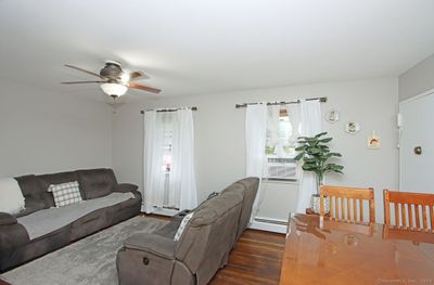 APT-2 - 15 Fairview Drive, Condo with 2 bedrooms, 1 bathrooms and 1 parking in Danbury CT | Image 3