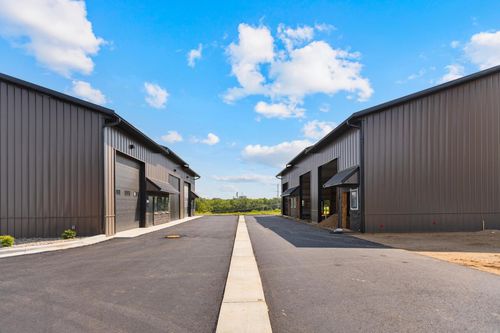 1371 Armstrong Rd, Northfield, MN, 55057-4904 | Card Image