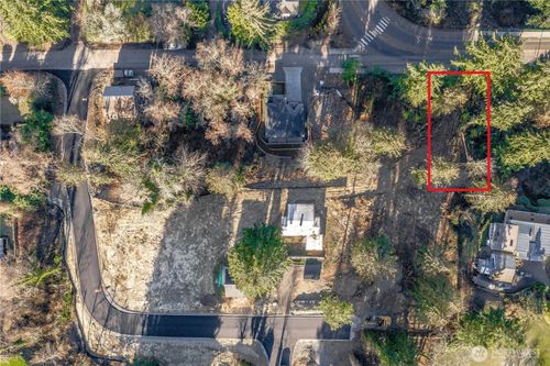 2009 Nisqually St, Steilacoom, WA, 98388-2621 | Card Image