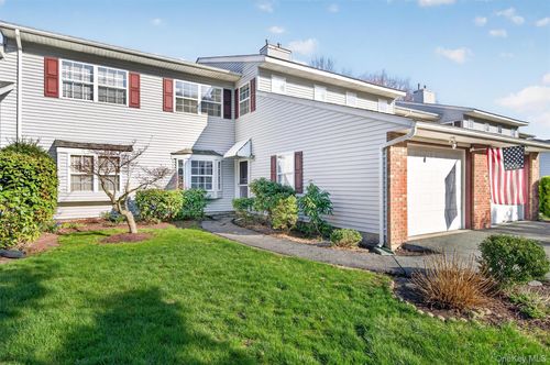 195 Eagleton Dr, Monroe, NY, 10950-5139 | Card Image