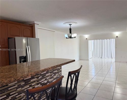 2404-1850 W 56th St, Hialeah, FL, 33012-7346 | Card Image
