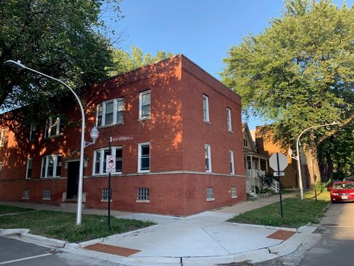 1-3805 N Ravenswood Ave, CHICAGO, IL, 60613-2735 | Card Image