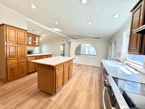 9-191 Corridor Oaks, Cibolo, TX, 78108-2173 | Card Image