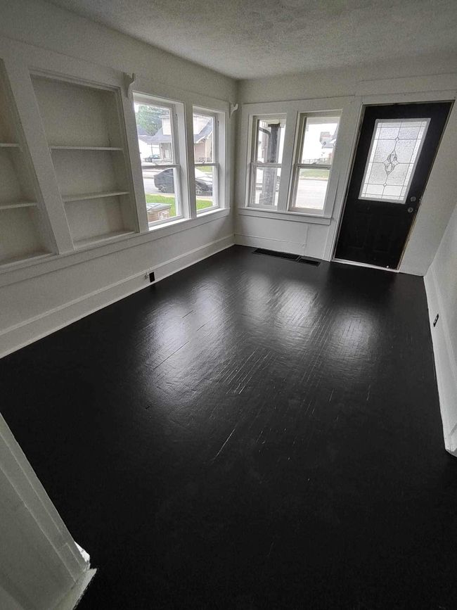 1033 Central Ave, House other with 2 bedrooms, 1 bathrooms and null parking in Columbus IN | Image 12