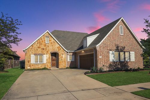 6909 Clayton Nicholas Ct, Arlington, TX, 76001-1117 | Card Image