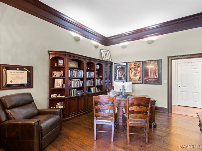 Gentleman's study | Image 25