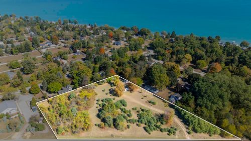 8027 Lakeshore Rd, Lexington, MI, 48450-9719 | Card Image