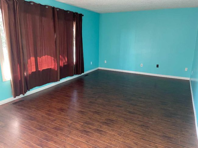 11105 108 Ave, House other with 4 bedrooms, 2 bathrooms and 5 parking in Fairview AB | Image 5