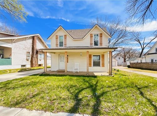 810 State St, Augusta, KS, 67010-1114 | Card Image