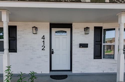 412 Fairway Dr, La Place, LA, 70068-2002 | Card Image