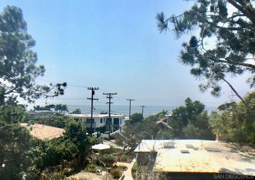 223 10th St, Del Mar, CA, 92014 | Card Image