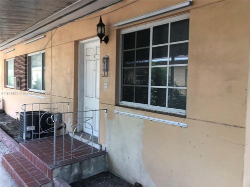 757-751 Sw 10th St, Miami, FL, 33130-3813 | Card Image