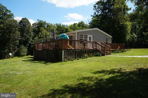 561 Blackberry Ln, Brandywine, WV, 26802-8078 | Card Image