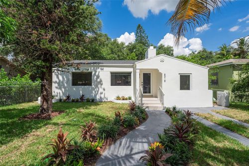 8318 Ne 3rd Ct, Miami, FL, 33138-3910 | Card Image
