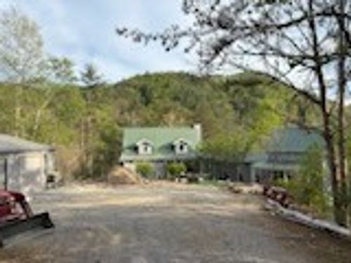 1243 Carrs Creek Rd, Townsend, TN, 37882-3137 | Card Image
