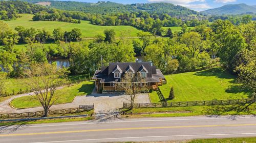 126 Trousdale Ferry Pike, Gordonsville, TN, 38563-2300 | Card Image