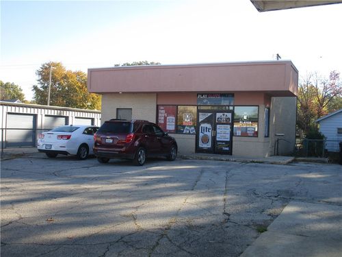 312 S Poplar St, Pana, IL, 62557-1612 | Card Image