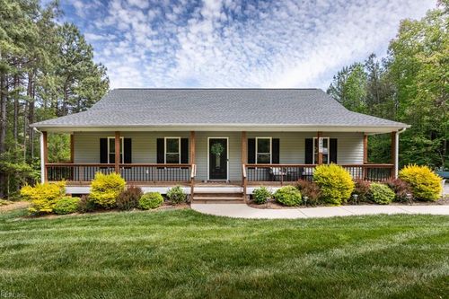8491 Red Juniper Ln, New Kent, VA, 23124-3026 | Card Image