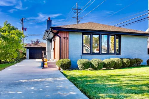 932 N Knight Ave, Park Ridge, IL, 60068-2520 | Card Image