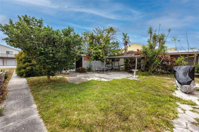 766 182 Nd Ave E, House other with 2 bedrooms, 4 bathrooms and null parking in REDINGTON SHORES FL | Image 15
