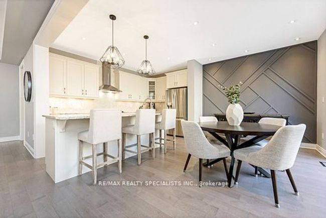 882 Magnolia Terr, House other with 4 bedrooms, 3 bathrooms and 2 parking in Milton ON | Image 5