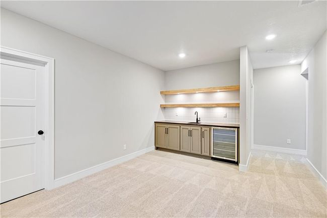 22023 W 94 Th St, House other with 4 bedrooms, 3 bathrooms and null parking in Lenexa KS | Image 34