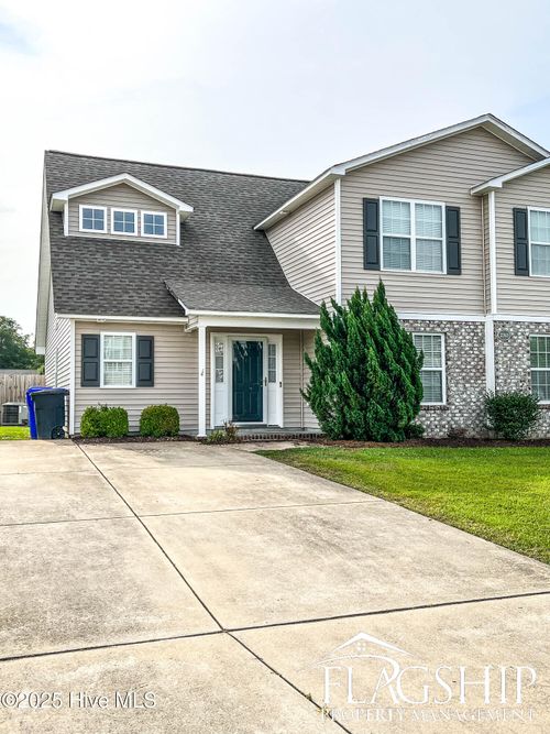 a-2313 Sadler Dr, Winterville, NC, 28590-9868 | Card Image