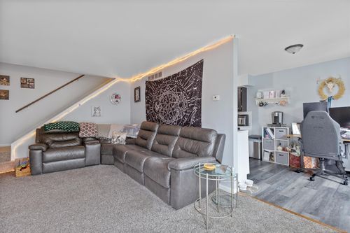 39575 Old Dominion Dr, Clinton Township, MI, 48038-2650 | Card Image