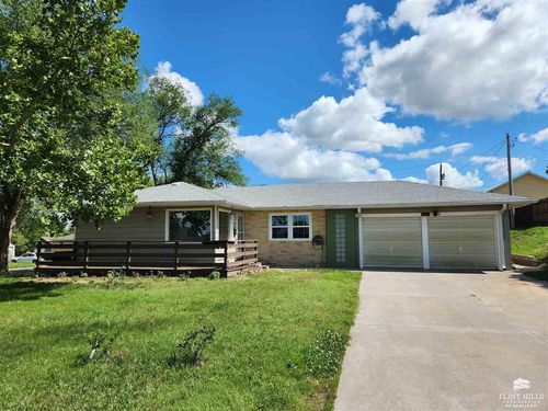 302 W 13th St, Concordia, KS, 66901-4702 | Card Image