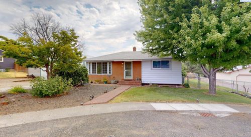 519 S Irby St, Kennewick, WA, 99336-4611 | Card Image