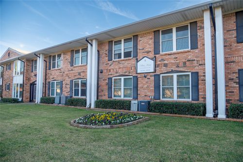 112-4206 Newton Ave, Dallas, TX, 75219-3121 | Card Image