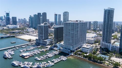 a-3032-1717 N Bayshore Dr, Miami, FL, 33132 | Card Image