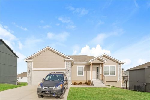 1108 Nw Hilltop Ln, Grain Valley, MO, 64029-7726 | Card Image